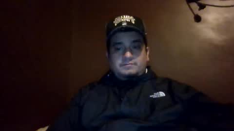 Snapshot of ozlo chatting on 12.16.25 ozlo online show from 12.16.25