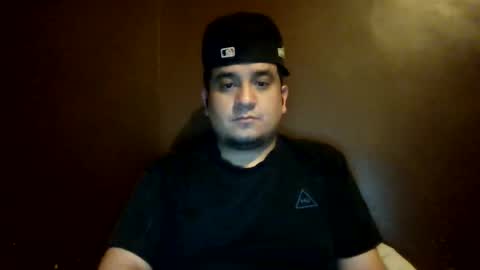 Snapshot of ozlo chatting on 04.14.26 ozlo online show from 04.14.26