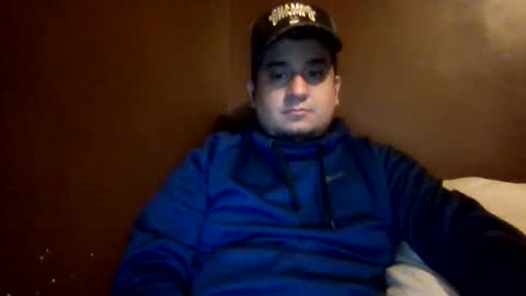 Snapshot of ozlo chatting on 04.21.26 ozlo online show from 04.21.26