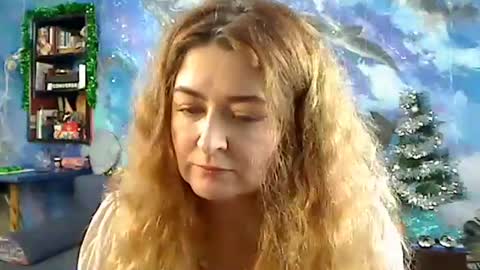 Snapshot of ozzy_helen chatting on 12.23.24 Ozzy Helen online show from 12.23.24