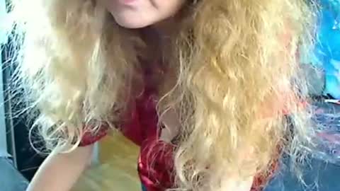 Snapshot of ozzy_helen chatting on 01.07.25 Ozzy Helen online show from 01.07.25