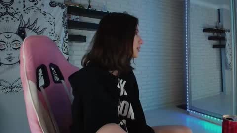 Snapshot of p0rsche911 chatting on 12.10.24 Alice online show from 12.10.24