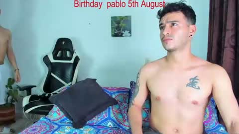 Snapshot of p_jhon chatting on 07.27.26 P online show from 07.27.26