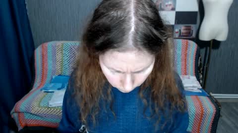 Ella online show from 04.10.26