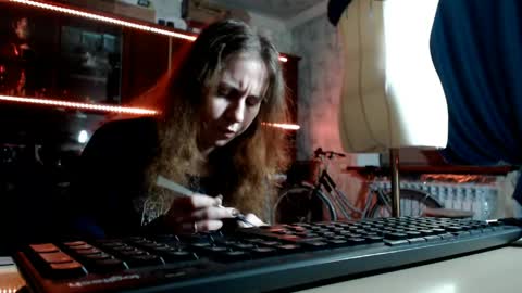 Snapshot of pa1e_pr1ncess chatting on 04.19.26 Ella online show from 04.19.26