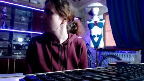 Snapshot of pa1e_pr1ncess chatting on 04.23.26 Ella online show from 04.23.26