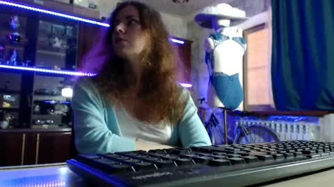 Snapshot of pa1e_pr1ncess chatting on 05.01.26 Ella online show from 05.01.26