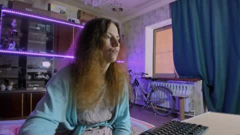 Snapshot of pa1e_pr1ncess chatting on 05.28.26 Ella online show from 05.28.26
