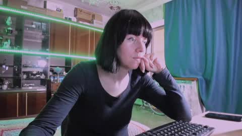 Snapshot of pa1e_pr1ncess chatting on 06.08.26 Ella online show from 06.08.26