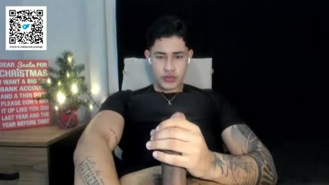 Snapshot of pablo_boston chatting on 12.16.25 Javi online show from 12.16.25