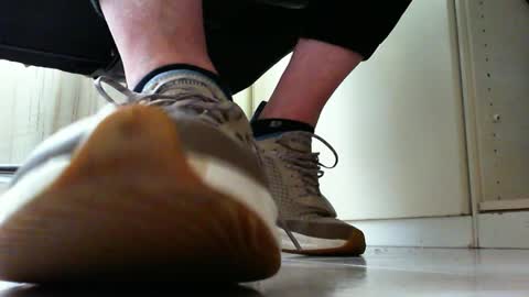 Snapshot of pablomenesssl chatting on 02.09.25 Pablo Meness online show from 02.09.25