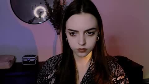 Iris online show from 03.10.25