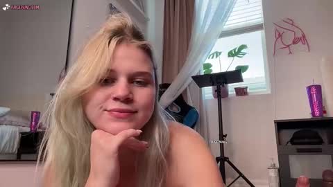 PaigePawg online show from 02.24.26
