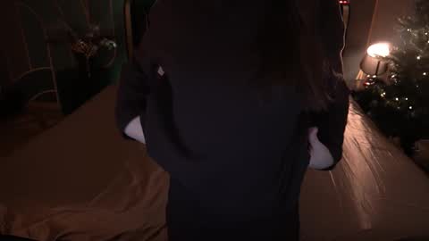 Paige online show from 12.22.25