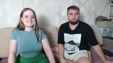 Lizzi  Igor online show from 10.05.25