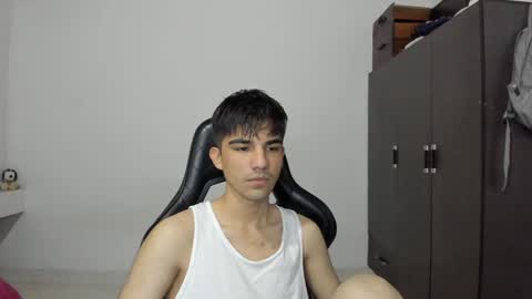Snapshot of pakun_ chatting on 12.03.24 pakun_ online show from 12.03.24