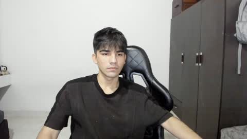 Snapshot of pakun_ chatting on 01.02.25 pakun_ online show from 01.02.25