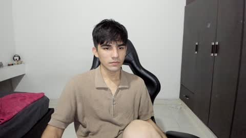 Snapshot of pakun_ chatting on 01.07.25 pakun_ online show from 01.07.25