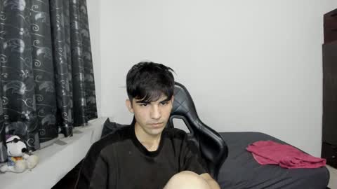 Snapshot of pakun_ chatting on 01.11.25 pakun_ online show from 01.11.25
