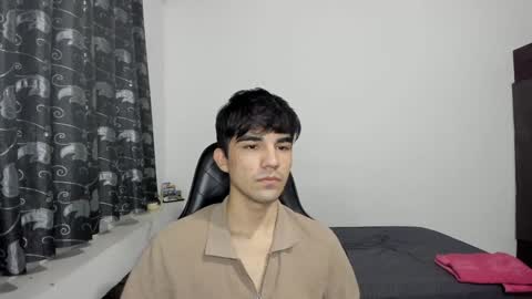 Snapshot of pakun_ chatting on 01.31.25 pakun_ online show from 01.31.25