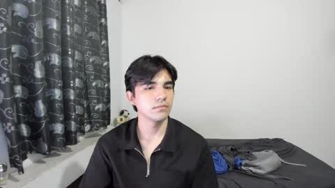 Snapshot of pakun_ chatting on 09.13.25 pakun_ online show from 09.13.25