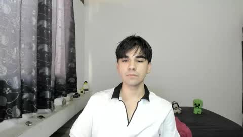 Snapshot of pakun_ chatting on 10.05.25 pakun_ online show from 10.05.25