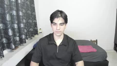 Snapshot of pakun_ chatting on 10.23.25 pakun_ online show from 10.23.25