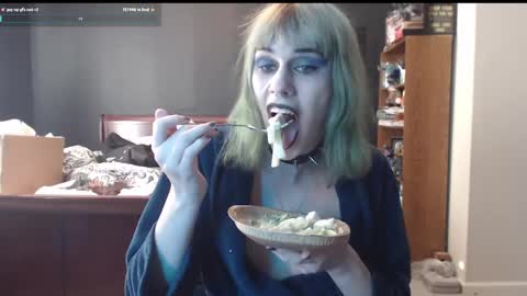 palaceofmalice online show from 01.14.25