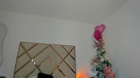 palechor online show from 12.17.25