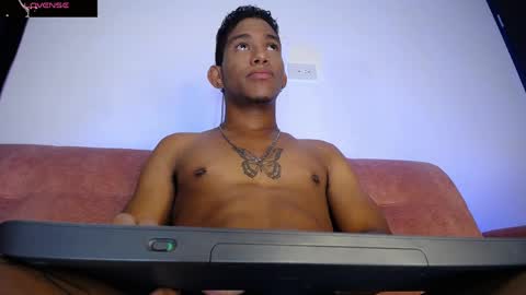 Palo Santo online show from 04.06.26