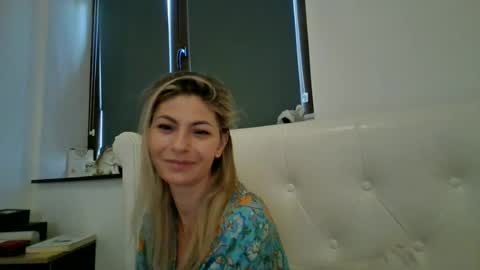 Snapshot of pamela051087 chatting on 06.16.26 Pamela051087 online show from 06.16.26