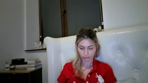 Snapshot of pamela051087 chatting on 06.17.26 Pamela051087 online show from 06.17.26