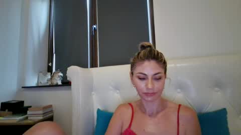 Snapshot of pamela051087 chatting on 06.23.26 Pamela051087 online show from 06.23.26