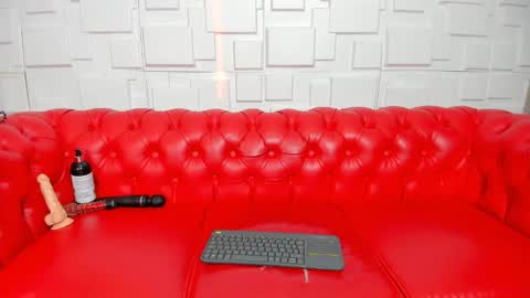 pamela_gaviria01 online show from 10.25.25