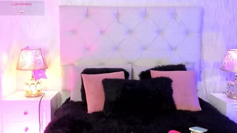 Snapshot of pamelamiler_ chatting on 02.20.26 TELL ME PAMELLA AND GIVE ME A GOOD GRADE ITS IMPORTANT online show from 02.20.26