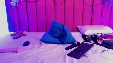 Pamela Ponce online show from 04.18.26