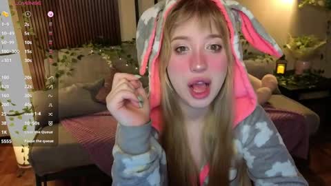 Lina online show from 04.25.26