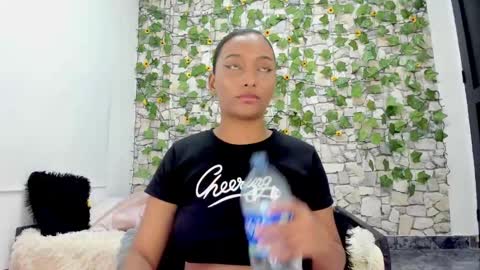 Snapshot of pandora_gu1 chatting on 12.05.24 pandora_gu1 online show from 12.05.24