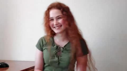 Mia online show from 10.19.25