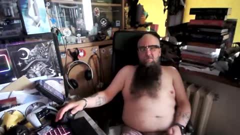 Snapshot of panmisiek45 chatting on 04.11.26 panmisiek45 online show from 04.11.26