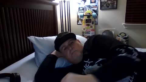 panos online show from 02.15.25