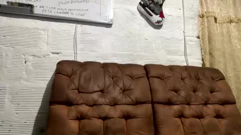 Snapshot of panthers_room chatting on 12.20.24 panthers_room online show from 12.20.24