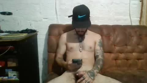 Snapshot of panthers_room chatting on 10.18.25 panthers_room online show from 10.18.25