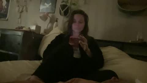 Snapshot of pantiesofthefae chatting on 11.16.25 Pantiesofthefae online show from 11.16.25