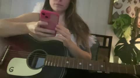 Snapshot of pantiesofthefae chatting on 12.01.25 Pantiesofthefae online show from 12.01.25