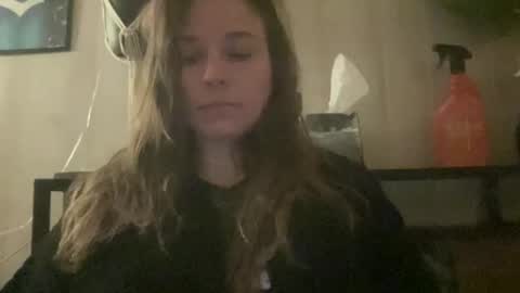 Snapshot of pantiesofthefae chatting on 02.01.26 Pantiesofthefae online show from 02.01.26