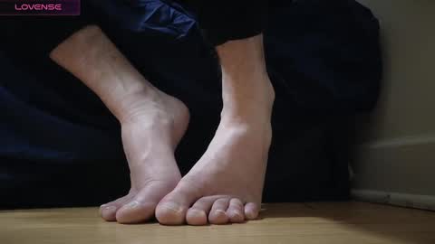 PantsLessTraveler online show from 12.23.24