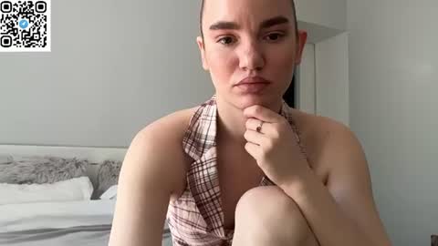 Snapshot of pantykrist chatting on 07.18.26 Kristina Kriss online show from 07.18.26
