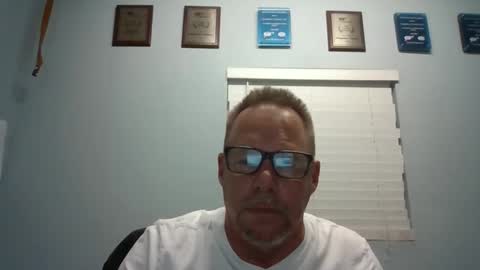Snapshot of pantyslut50s chatting on 11.27.25 daddyinpanties online show from 11.27.25