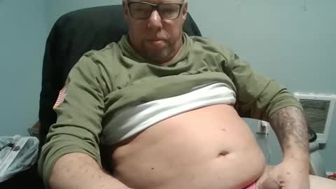Snapshot of pantyslut50s chatting on 03.18.26 daddyinpanties online show from 03.18.26